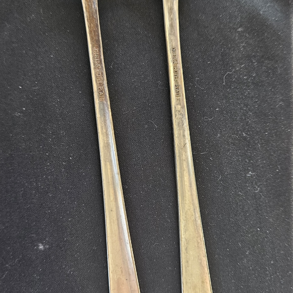 Oneida "Hotel Plate" Ice Tea Spoons (2)